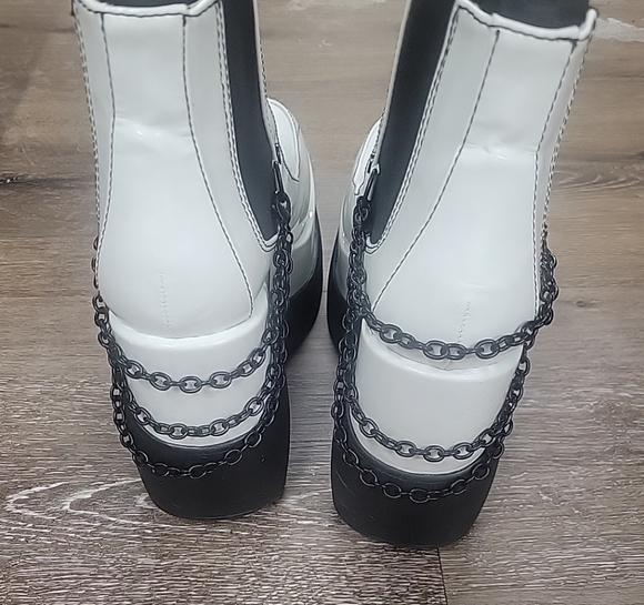 Demonia Void 50 White Platform Boots With Chains Size Womens 8 - Picture 8 of 15
